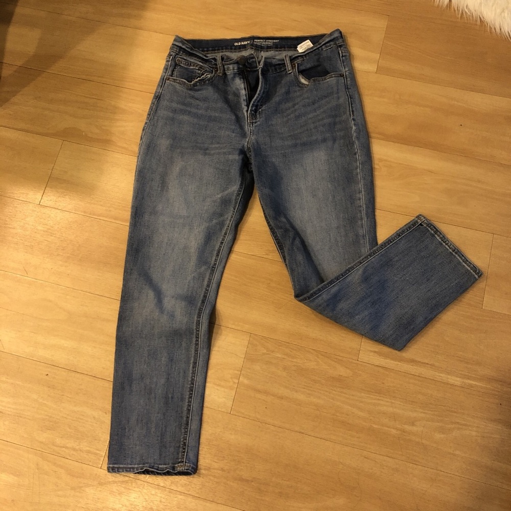 Old navy perfect  straight leg/ mid-rise jeans.